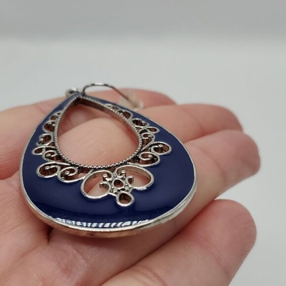 🩵NWOT Premier "Color Pop" Blue & Silver Toned Scroll Teardrop Earrings - Picture 4 of 7